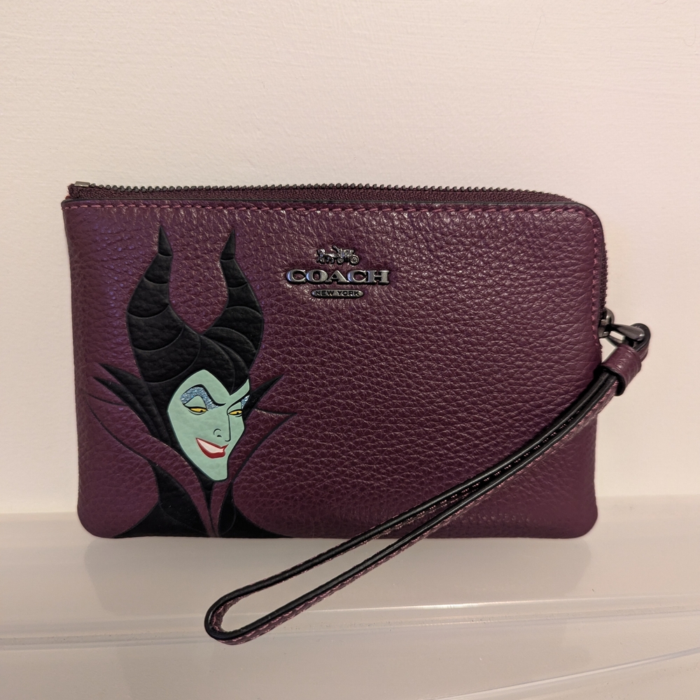 NWT Coach Maleficent Burgundy Leather Wristlet Wallet